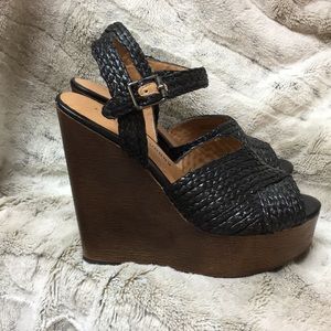 Chinese Laundry wedges